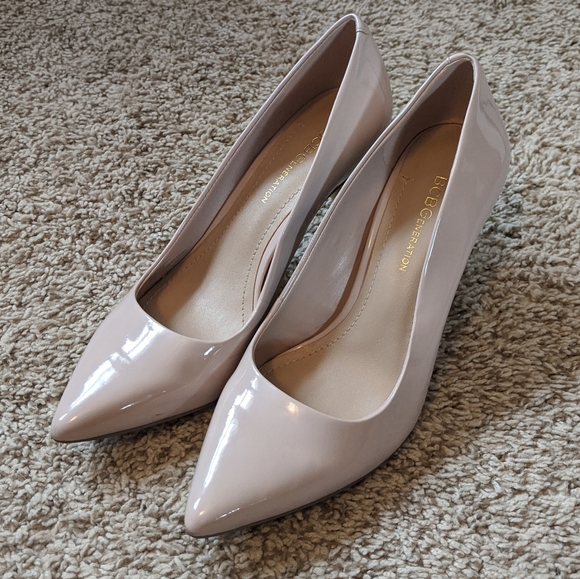BCBGeneration Shoes - BCBGeneration nude pinkish pumps heels sz 6